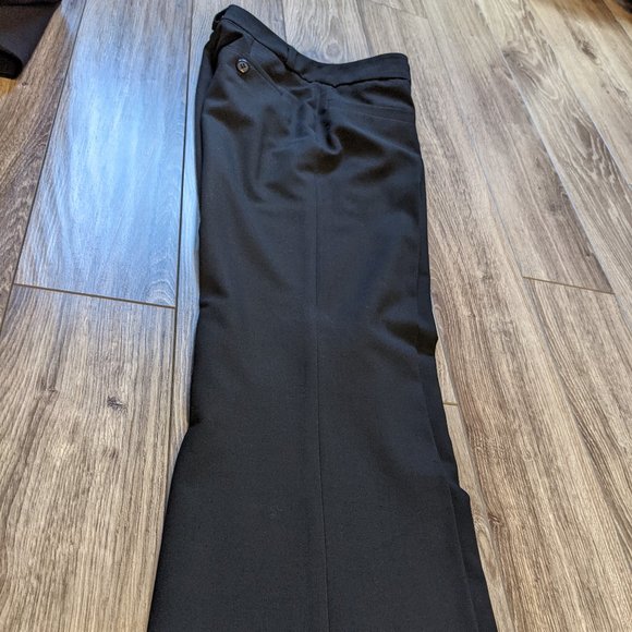 EUC Women (0) - CLUB MONACO Black Lightweight Suit - Picture 14 of 15